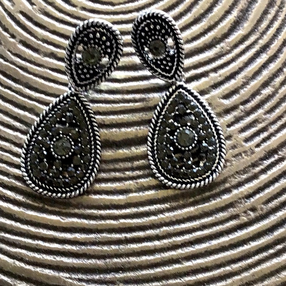 Drop Marquisette Earrings